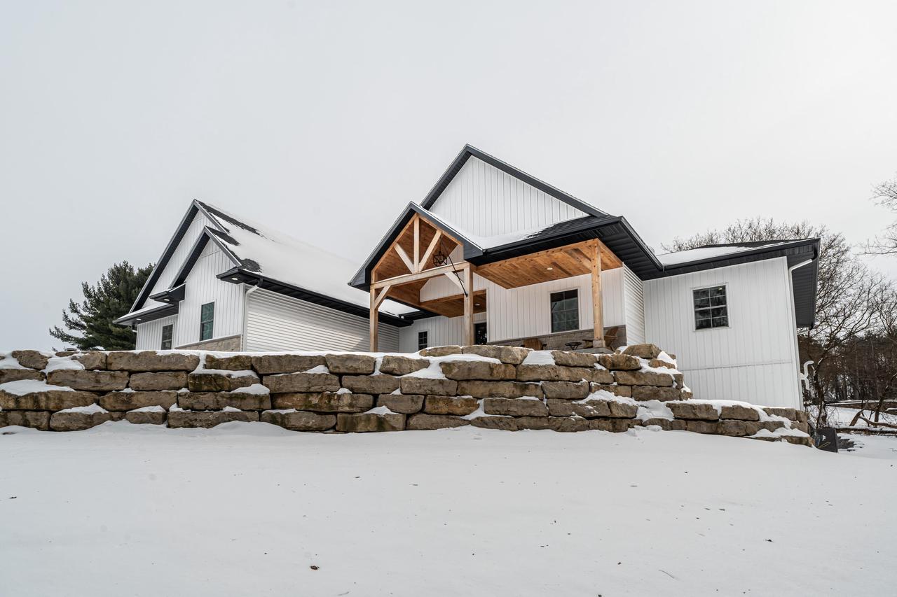 4052 East Stone Ridge DRIVE