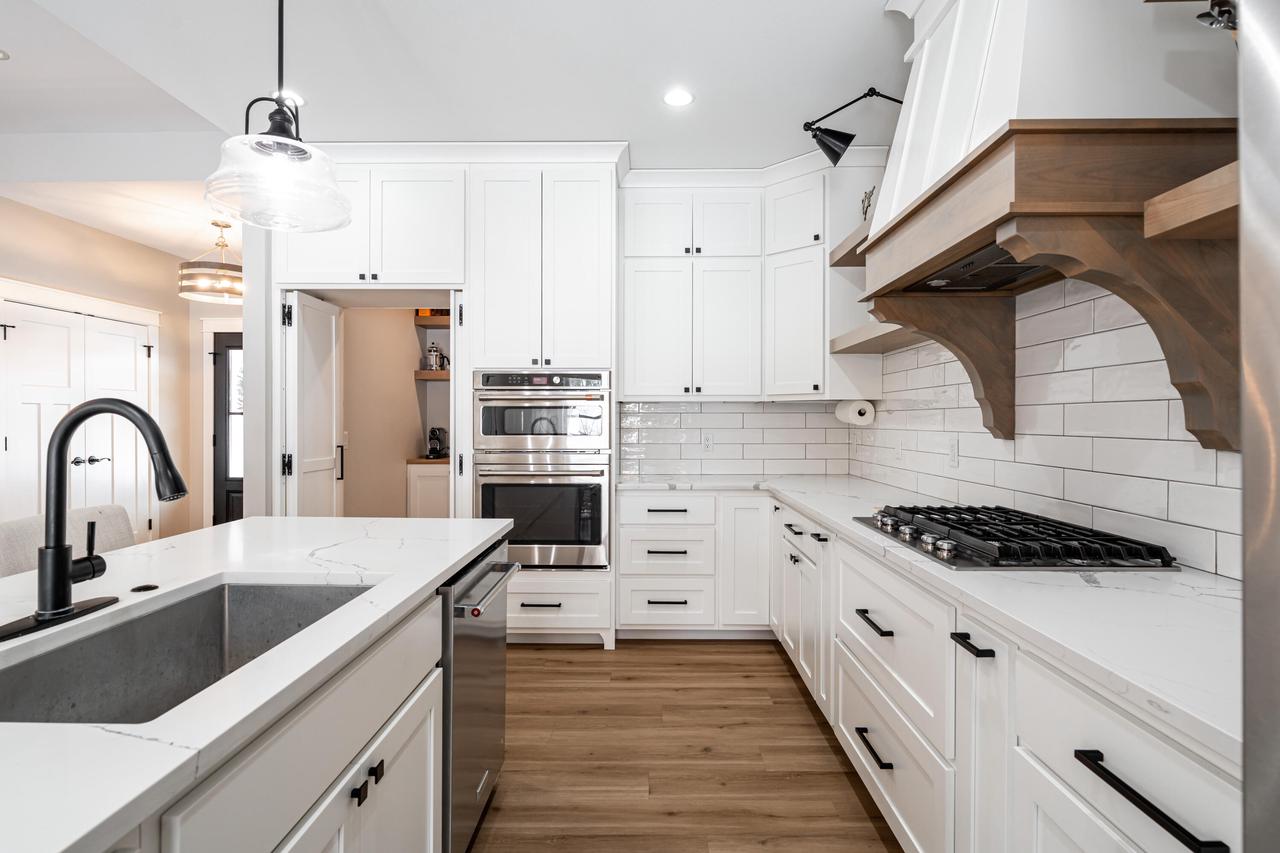 4052 East Stone Ridge DRIVE