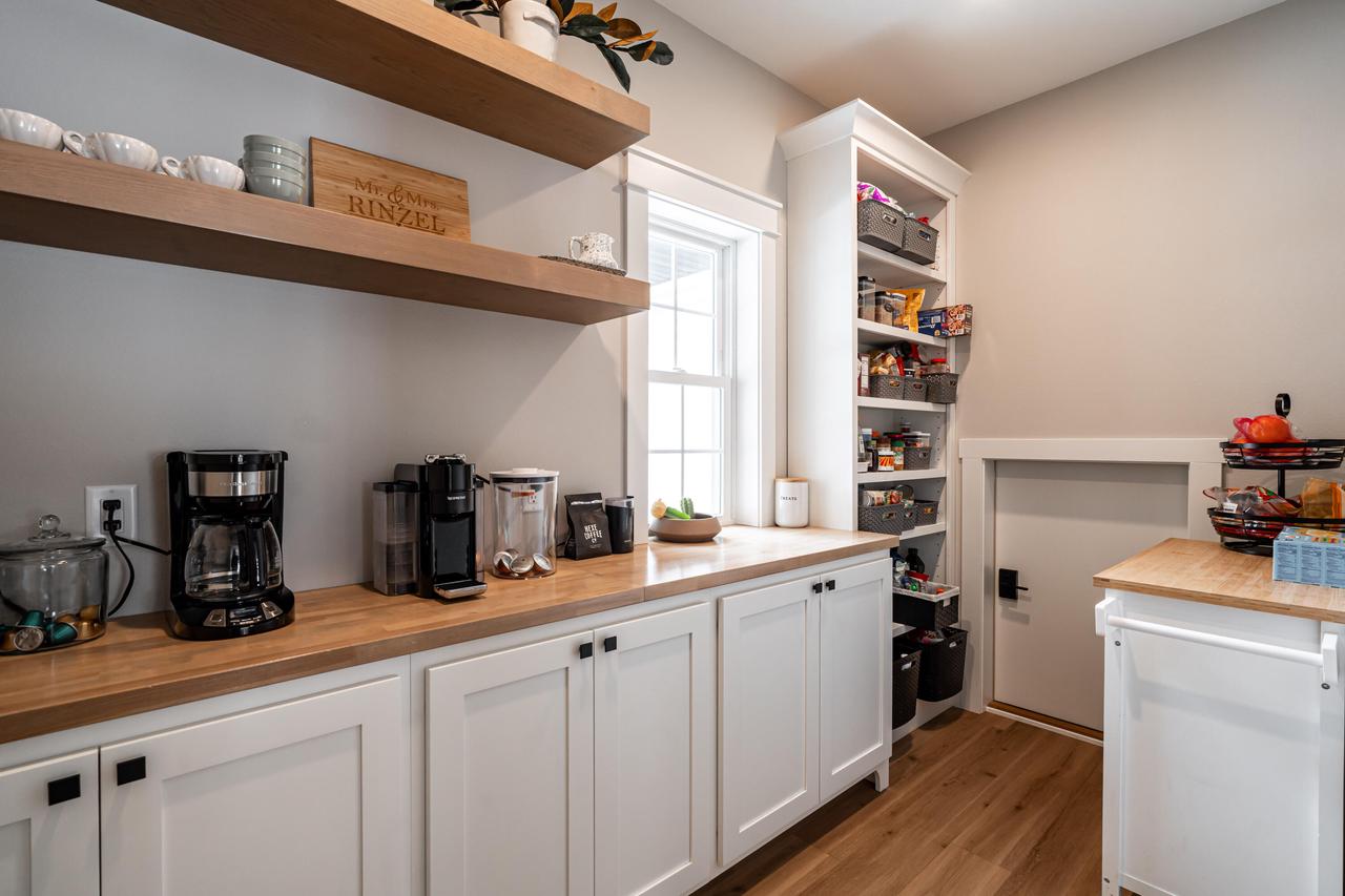 4052 East Stone Ridge DRIVE