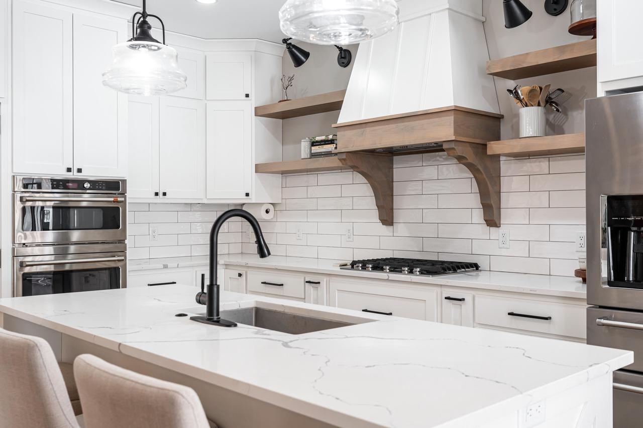 4052 East Stone Ridge DRIVE