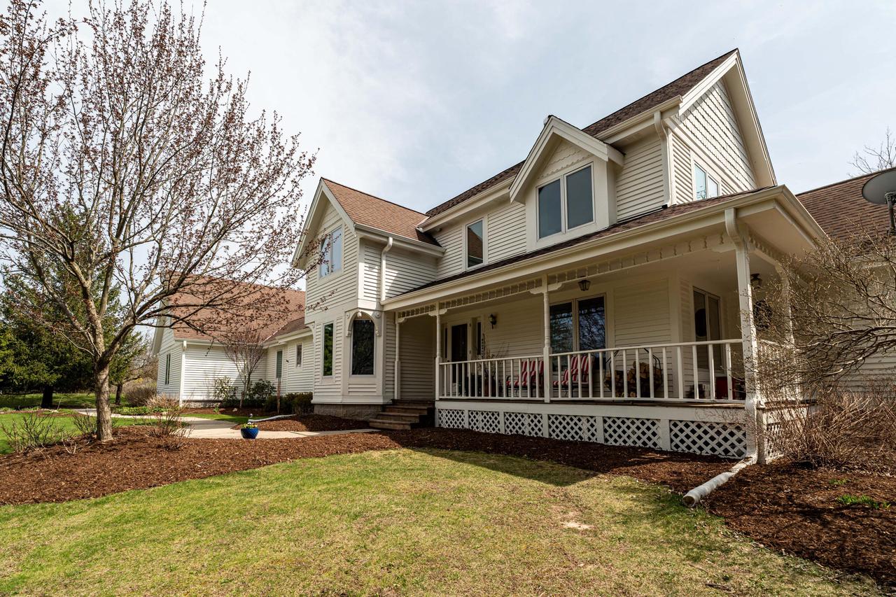 8925 Pleasant Valley ROAD