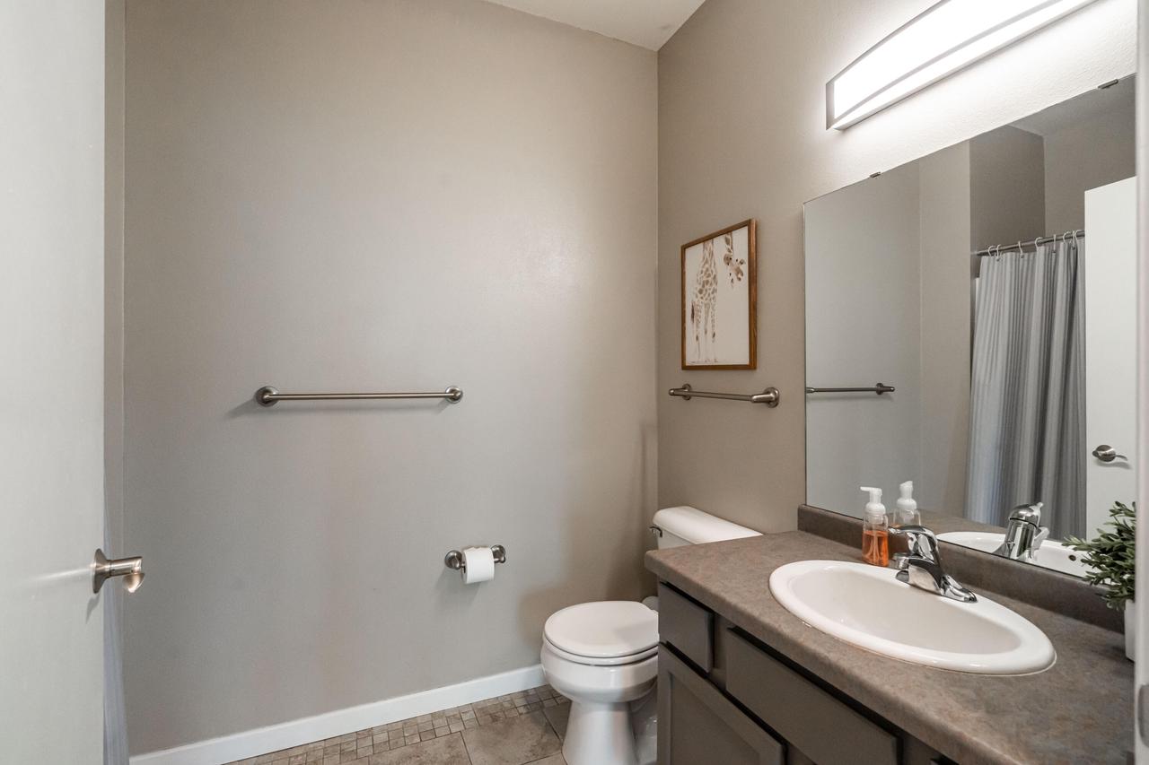 10900 West Bluemound ROAD 309