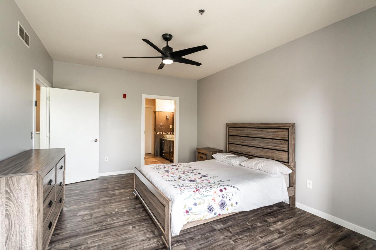 10900 West Bluemound ROAD 309