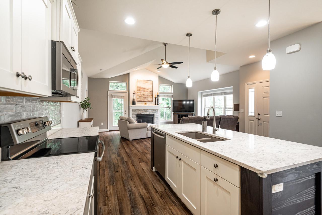 11679 West Willow COURT