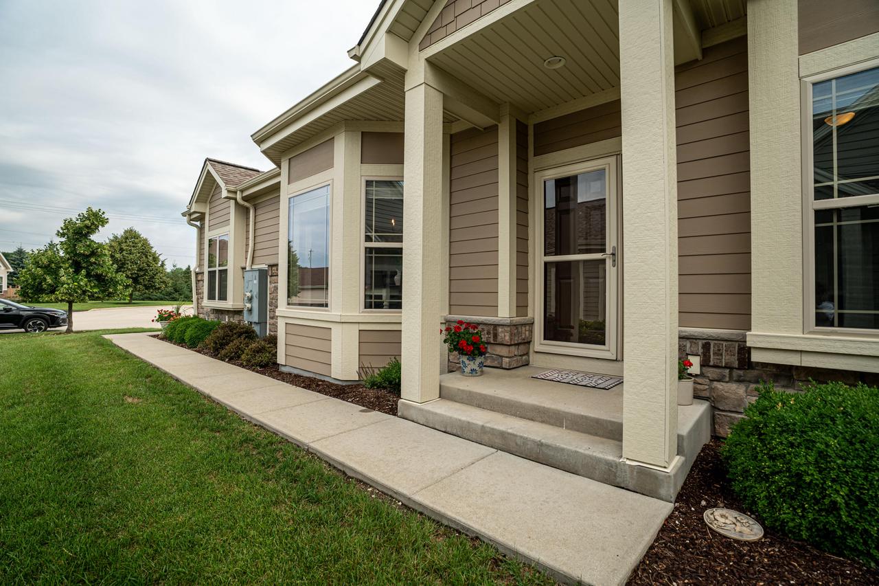 11679 West Willow COURT