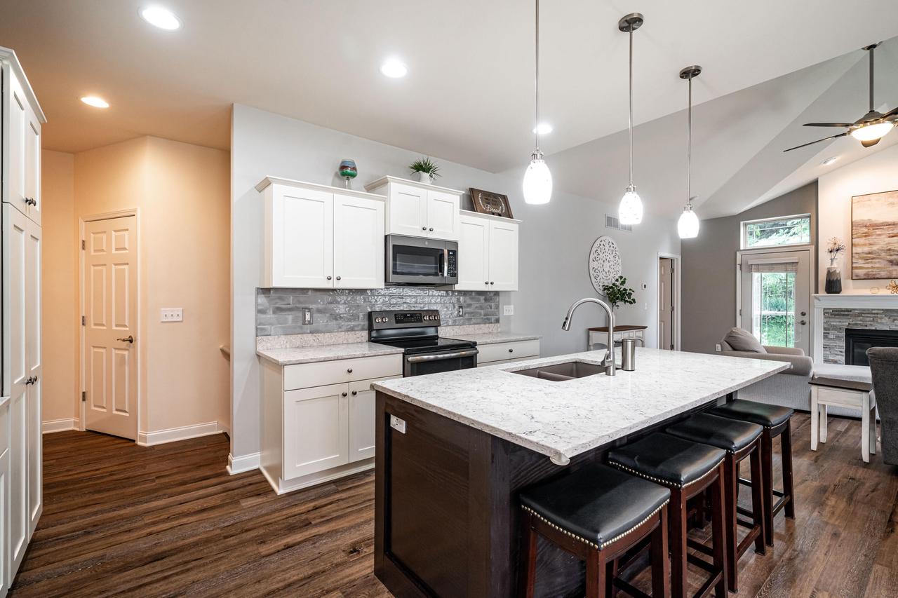 11679 West Willow COURT