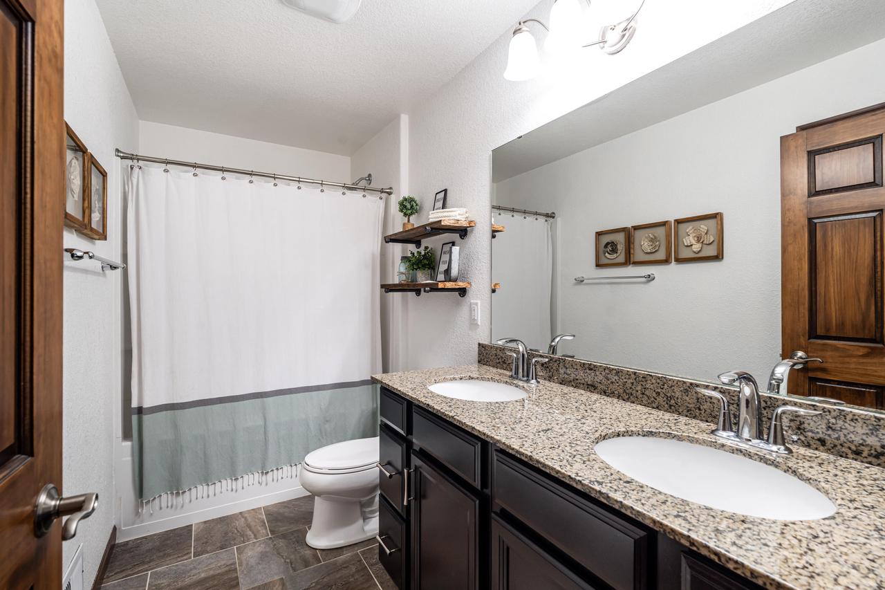 437 Chapel Hill DRIVE