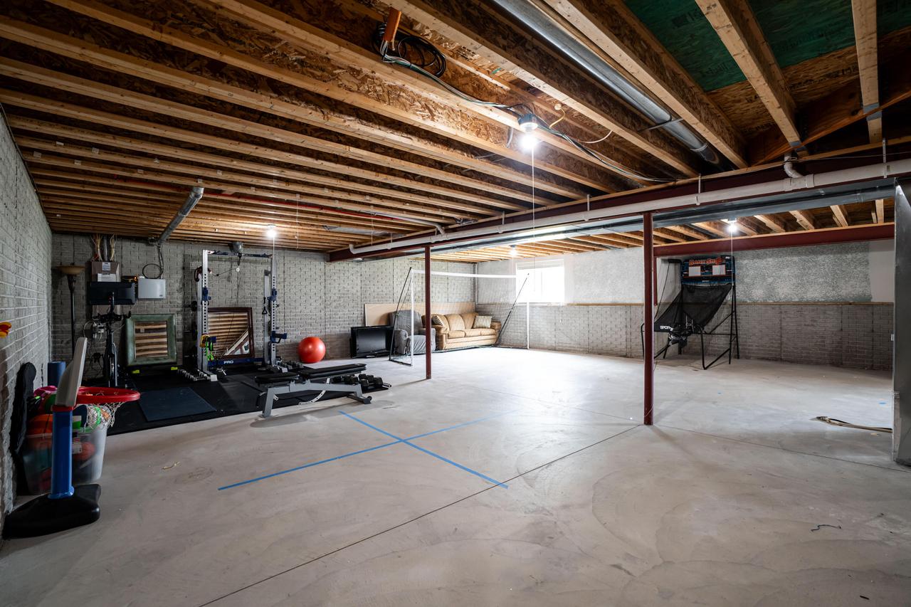 437 Chapel Hill DRIVE