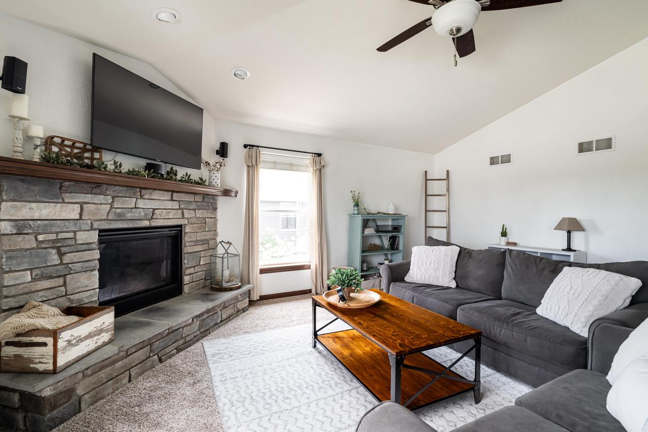 437 Chapel Hill DRIVE