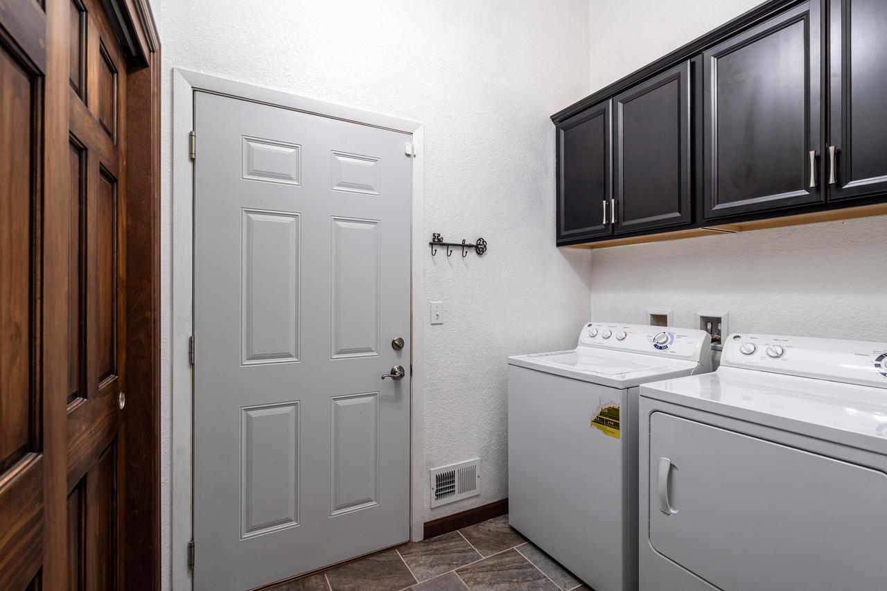 437 Chapel Hill DRIVE