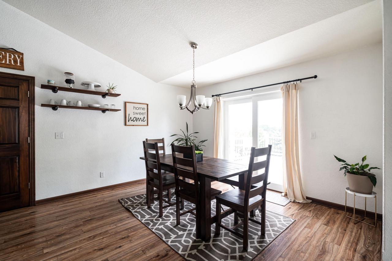 437 Chapel Hill DRIVE