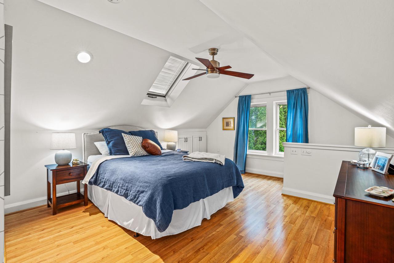 3936 North Frederick AVENUE