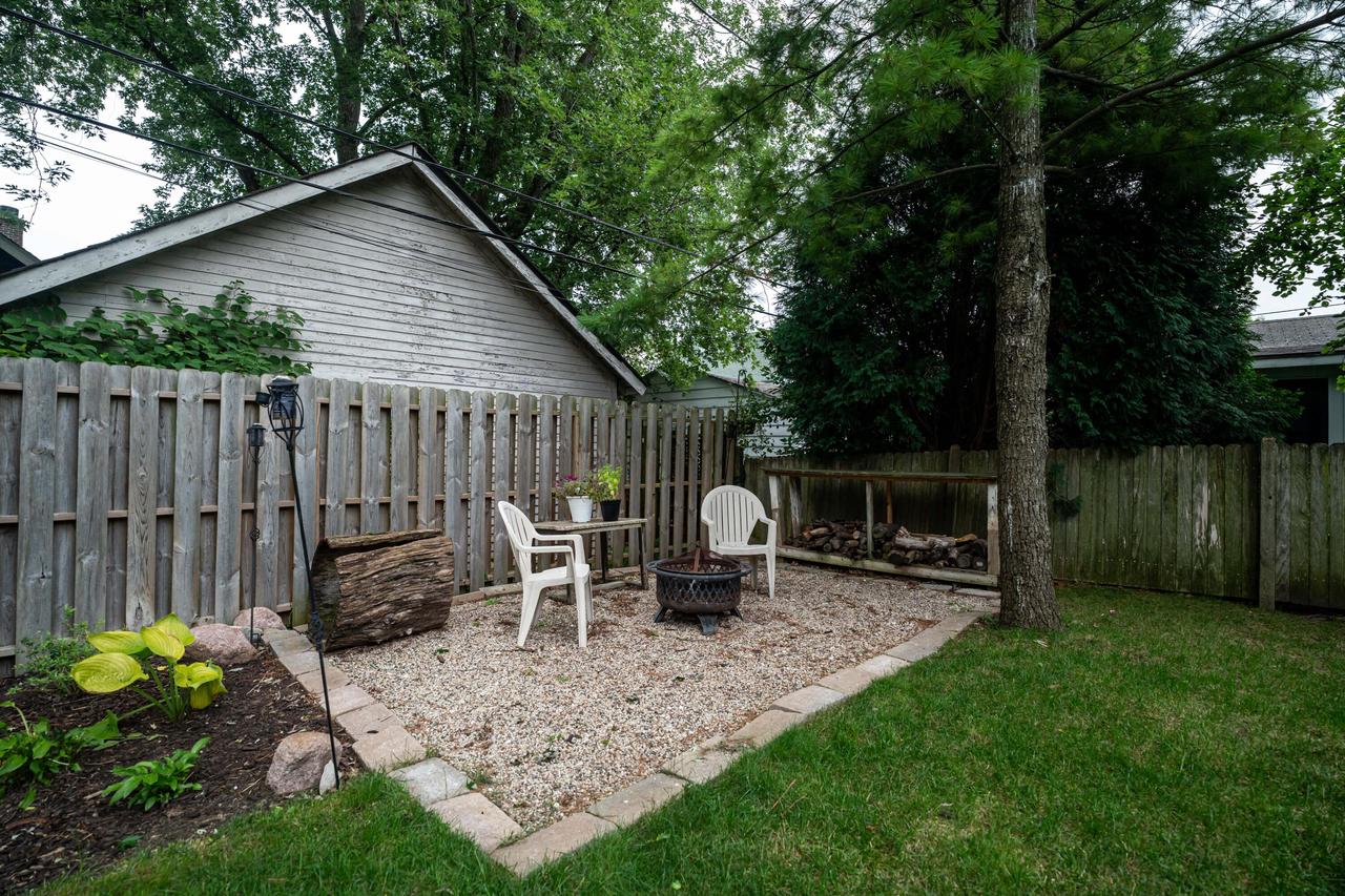 3936 North Frederick AVENUE