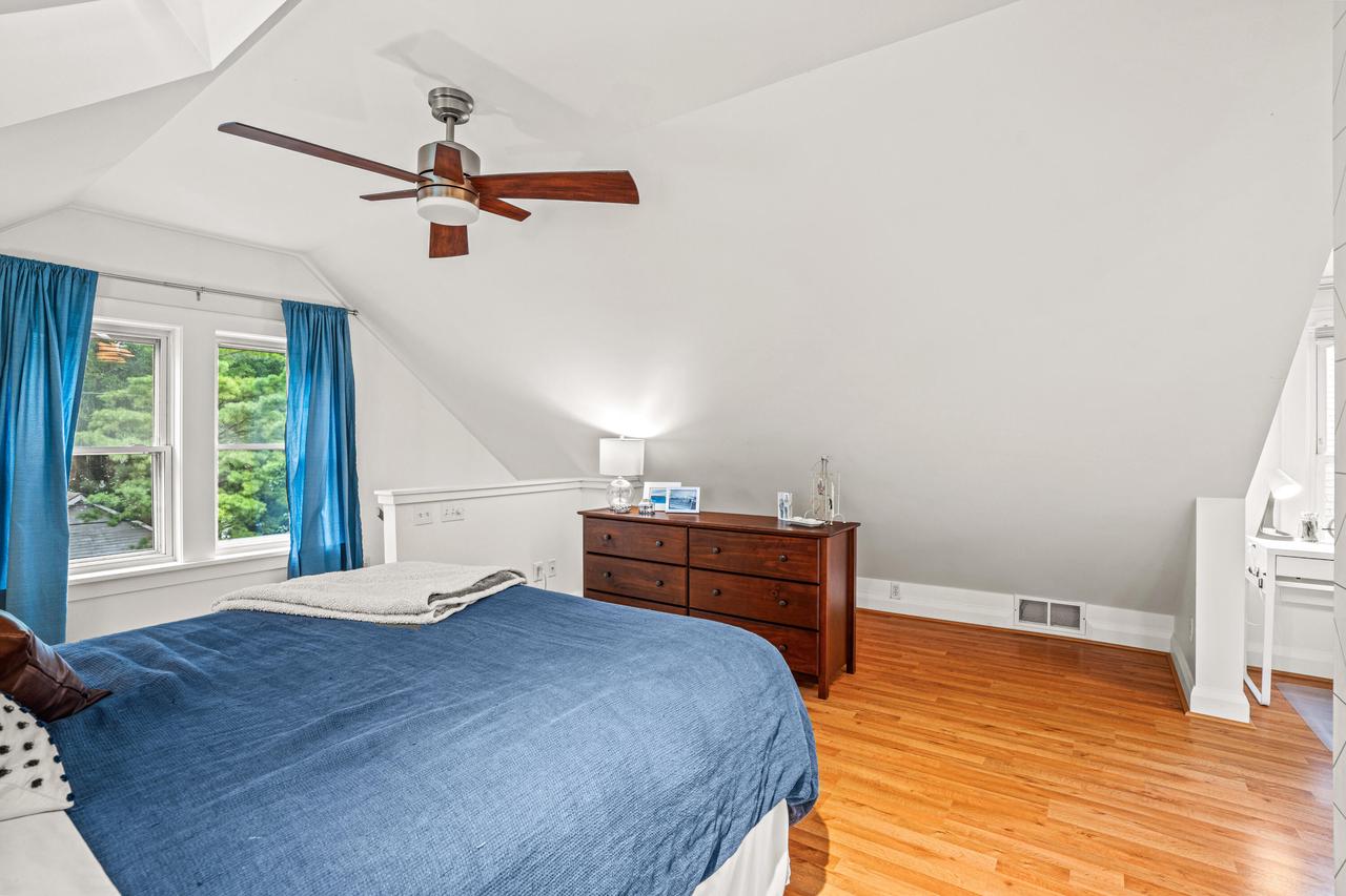 3936 North Frederick AVENUE