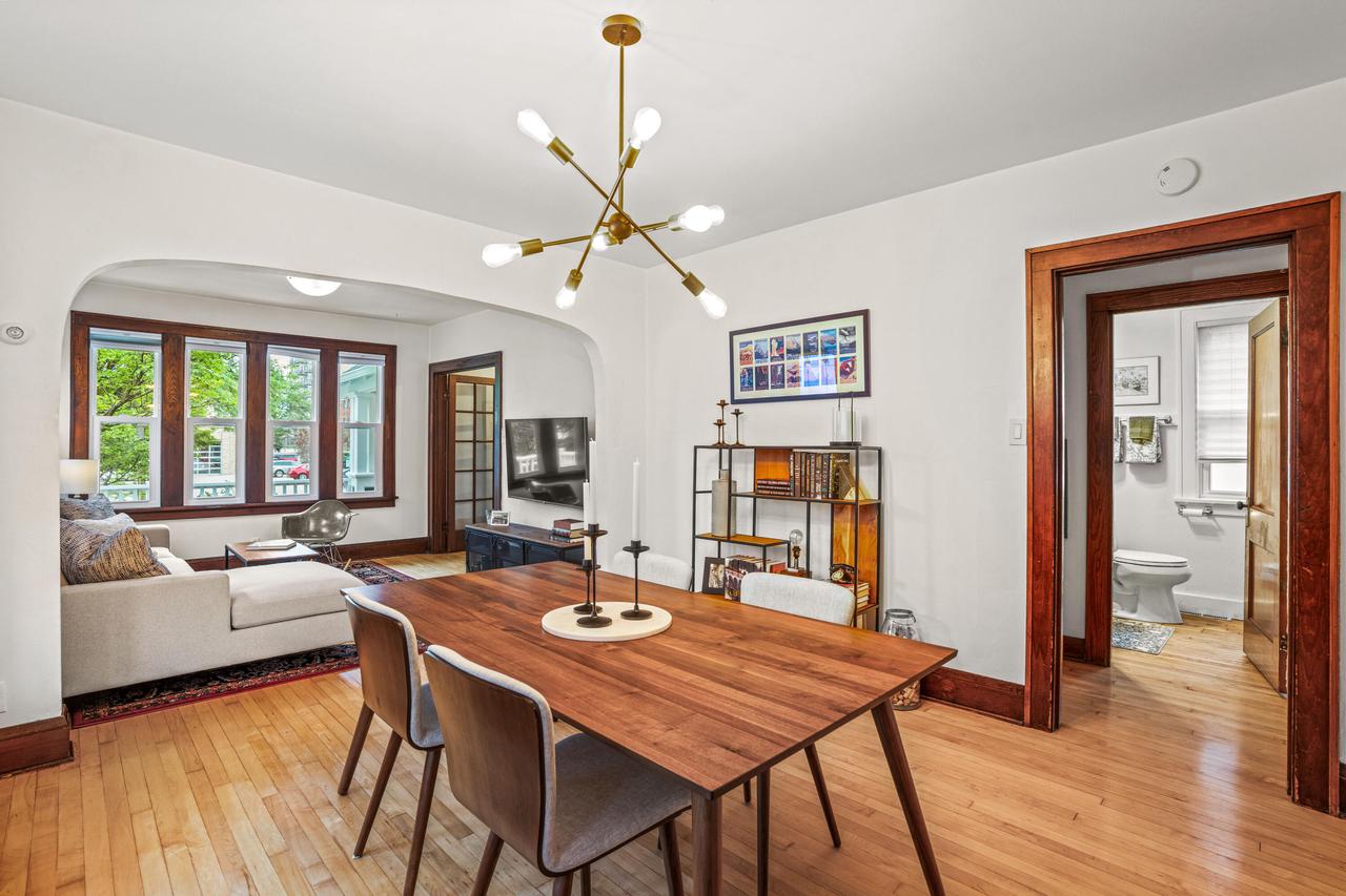 3936 North Frederick AVENUE