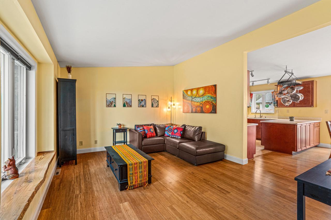 421 Indian Mound PARKWAY