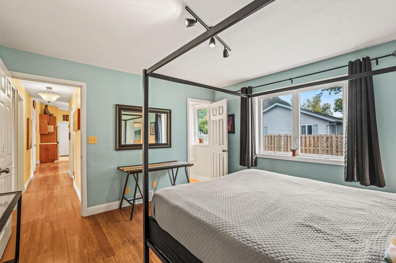 421 Indian Mound PARKWAY