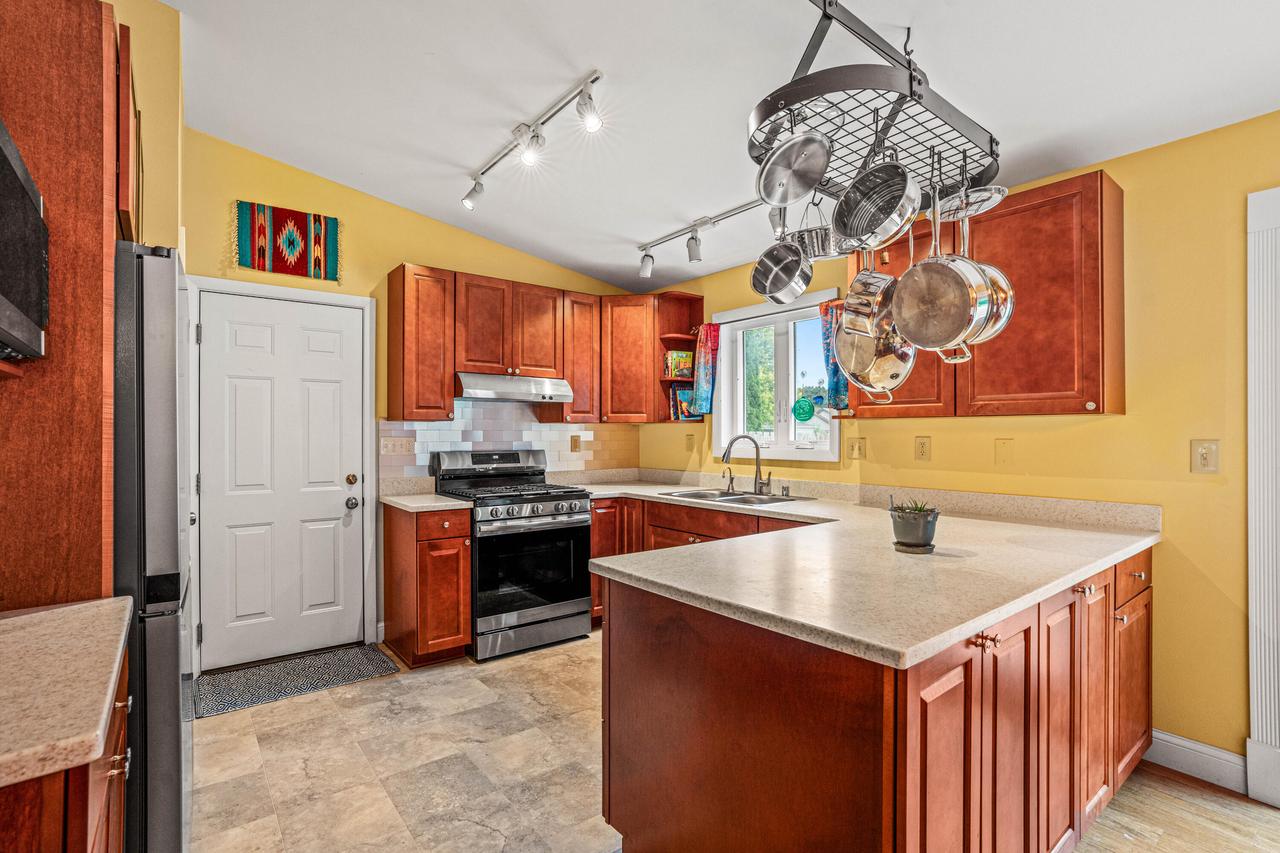 421 Indian Mound PARKWAY