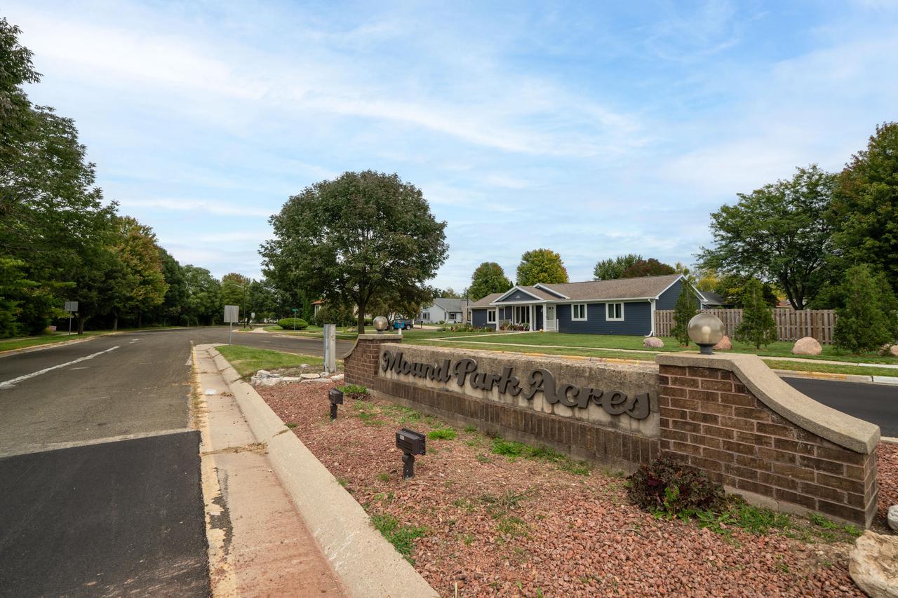 421 Indian Mound PARKWAY