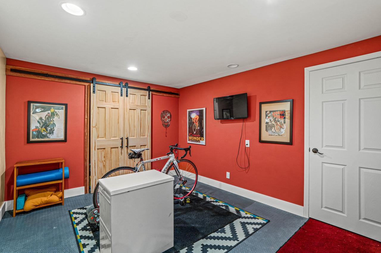 421 Indian Mound PARKWAY