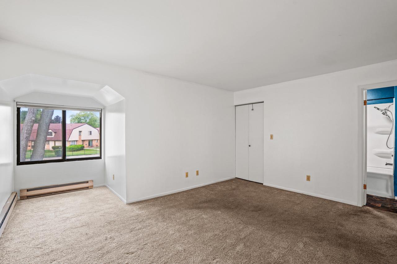 8657 North 72nd STREET