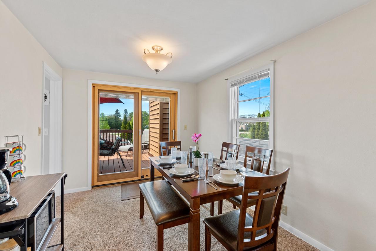 2206 North Main STREET