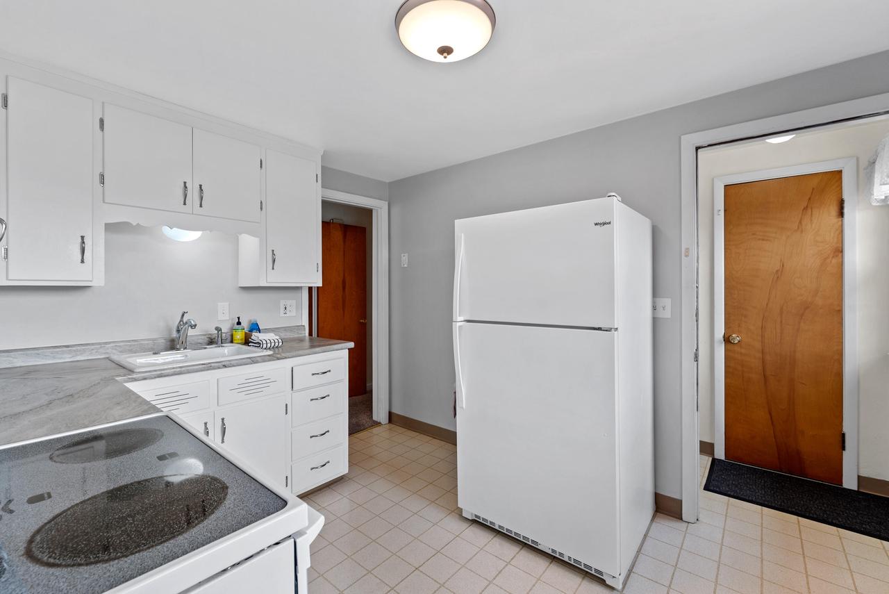 2206 North Main STREET