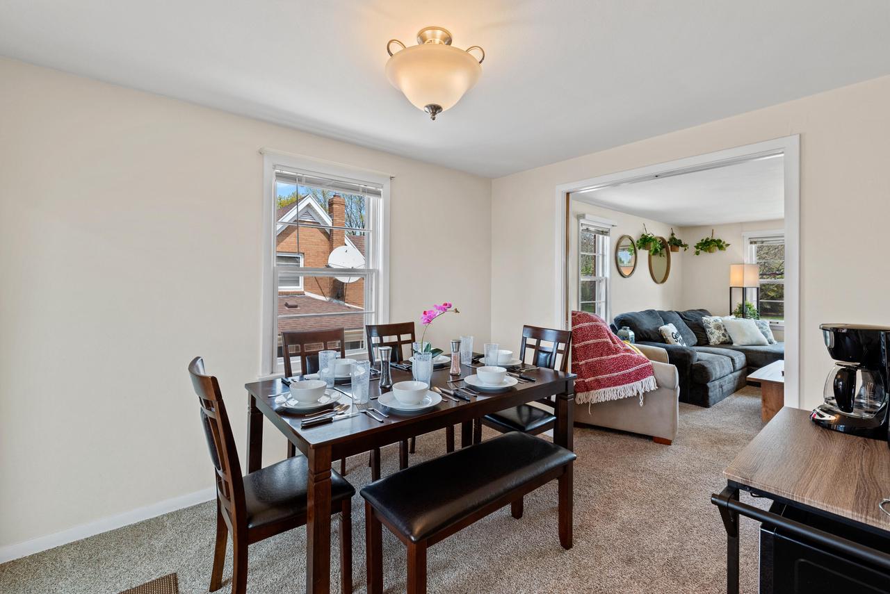 2206 North Main STREET