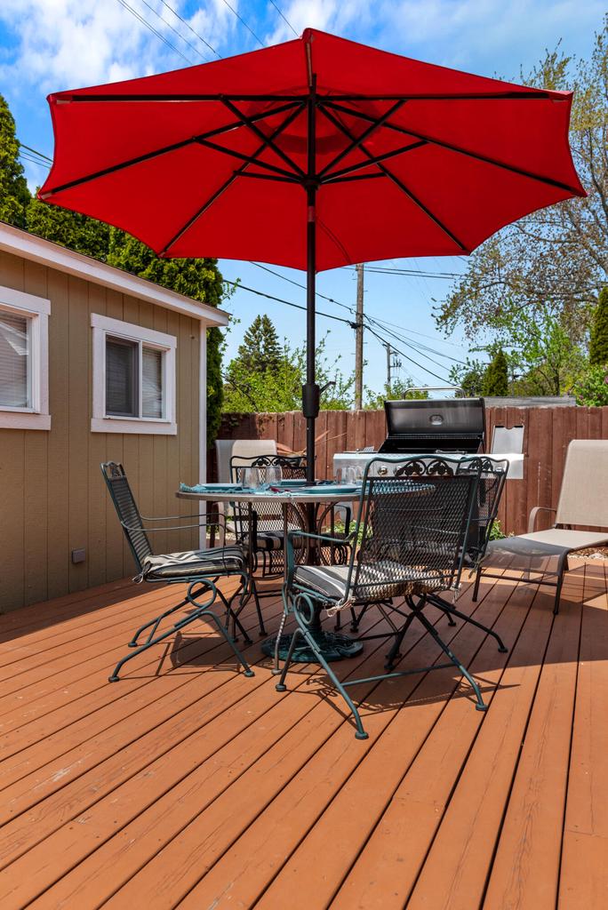 2206 North Main STREET