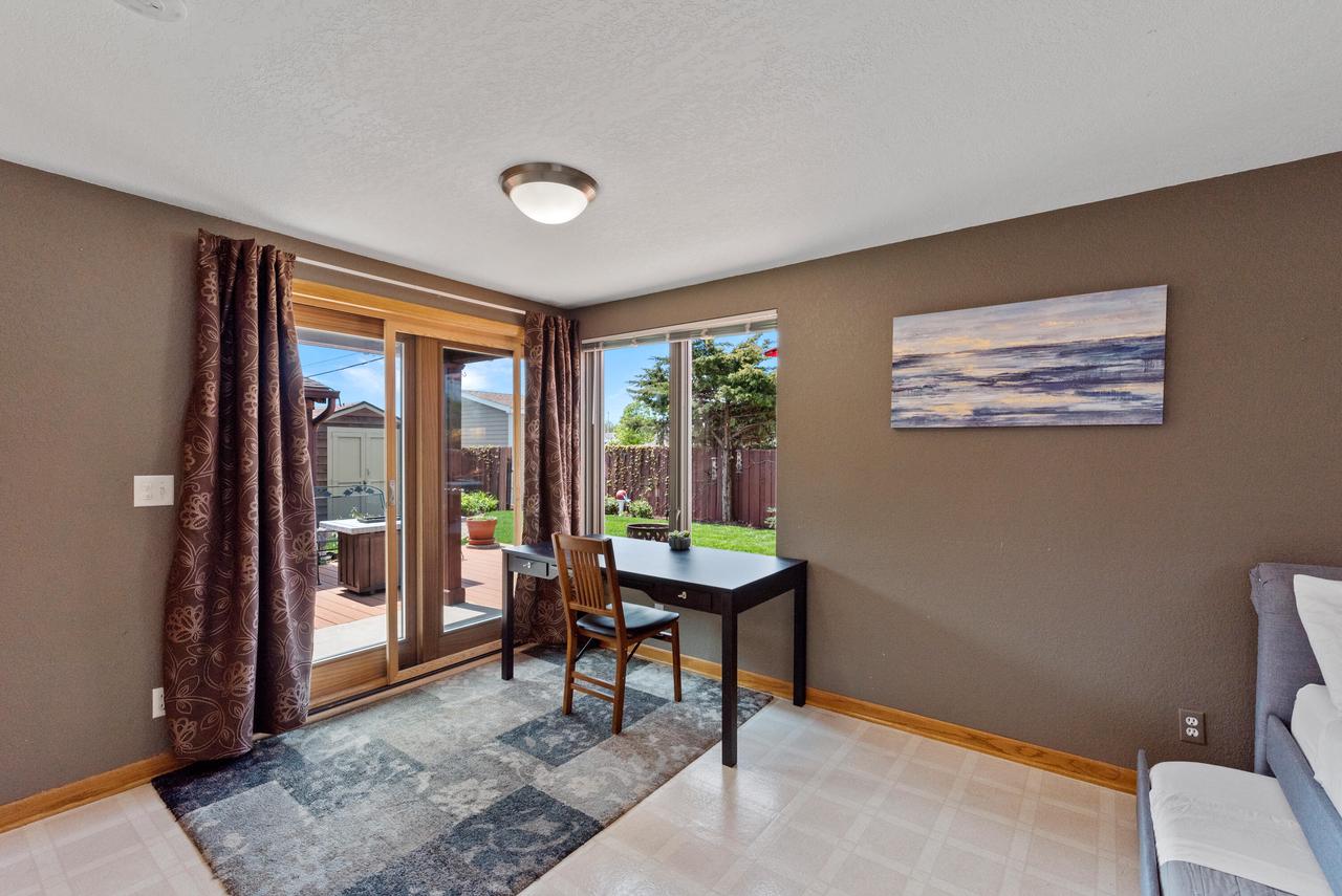 2206 North Main STREET