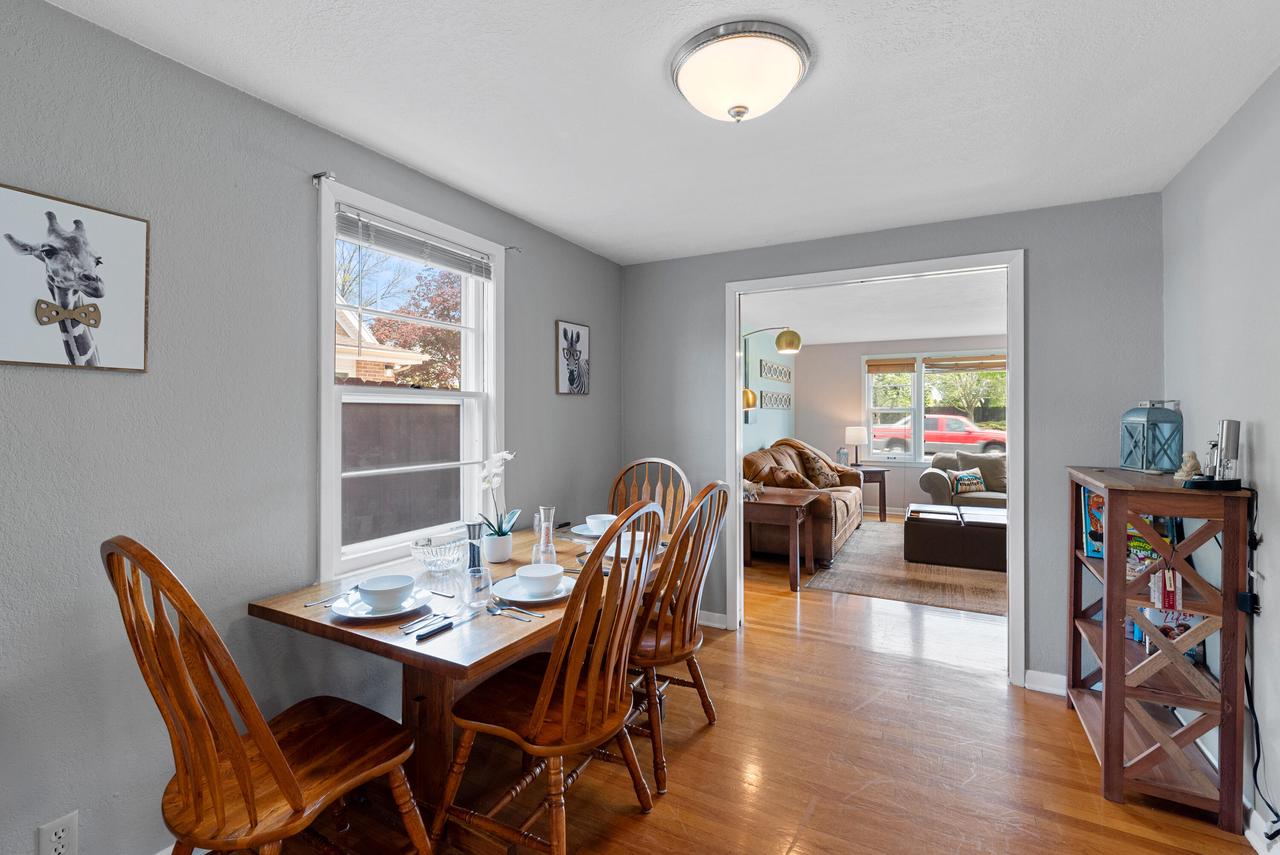 2206 North Main STREET