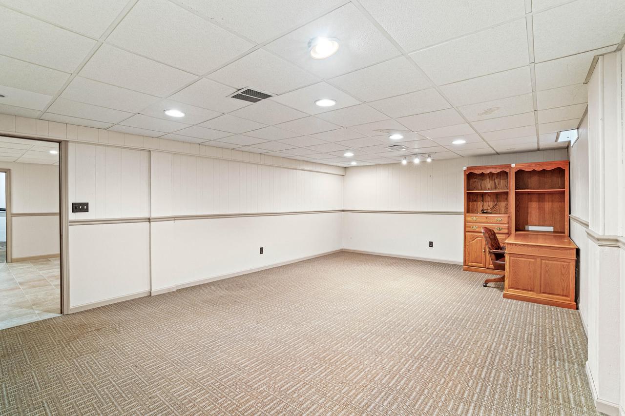 935 North 37th STREET 937