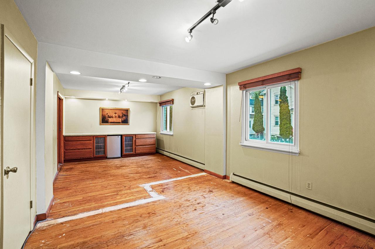 935 North 37th STREET 937