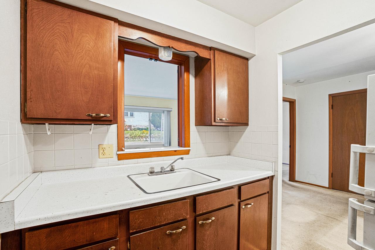 935 North 37th STREET 937