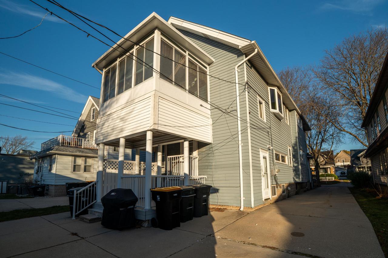 2257 North 64th STREET