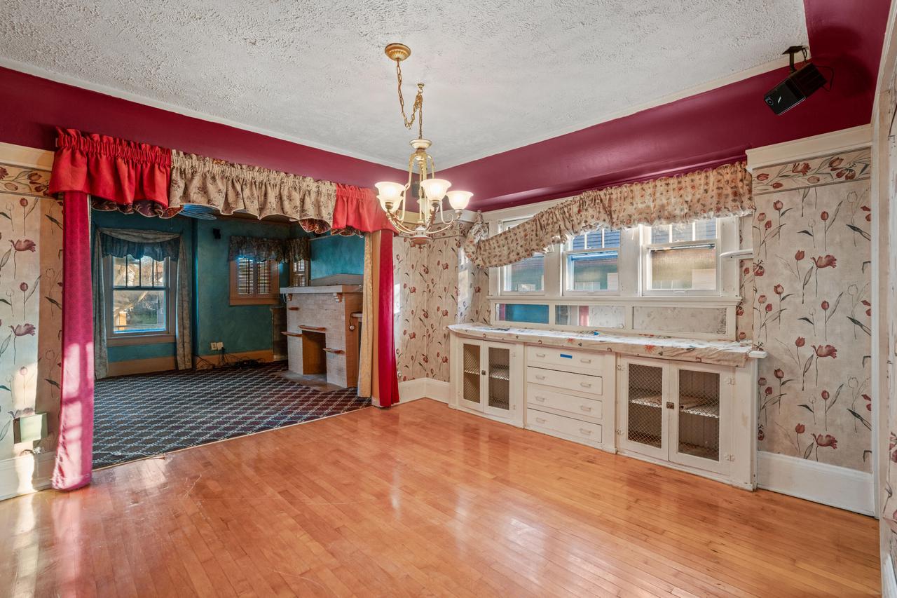 2257 North 64th STREET