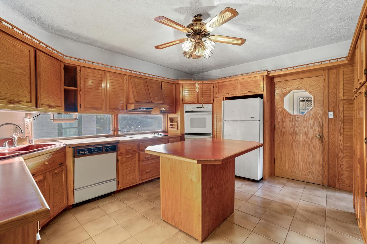 2257 North 64th STREET