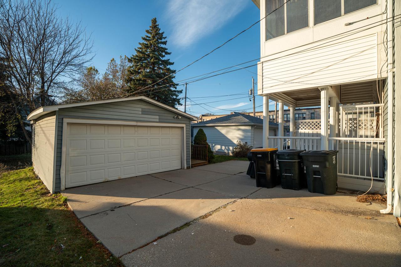 2257 North 64th STREET