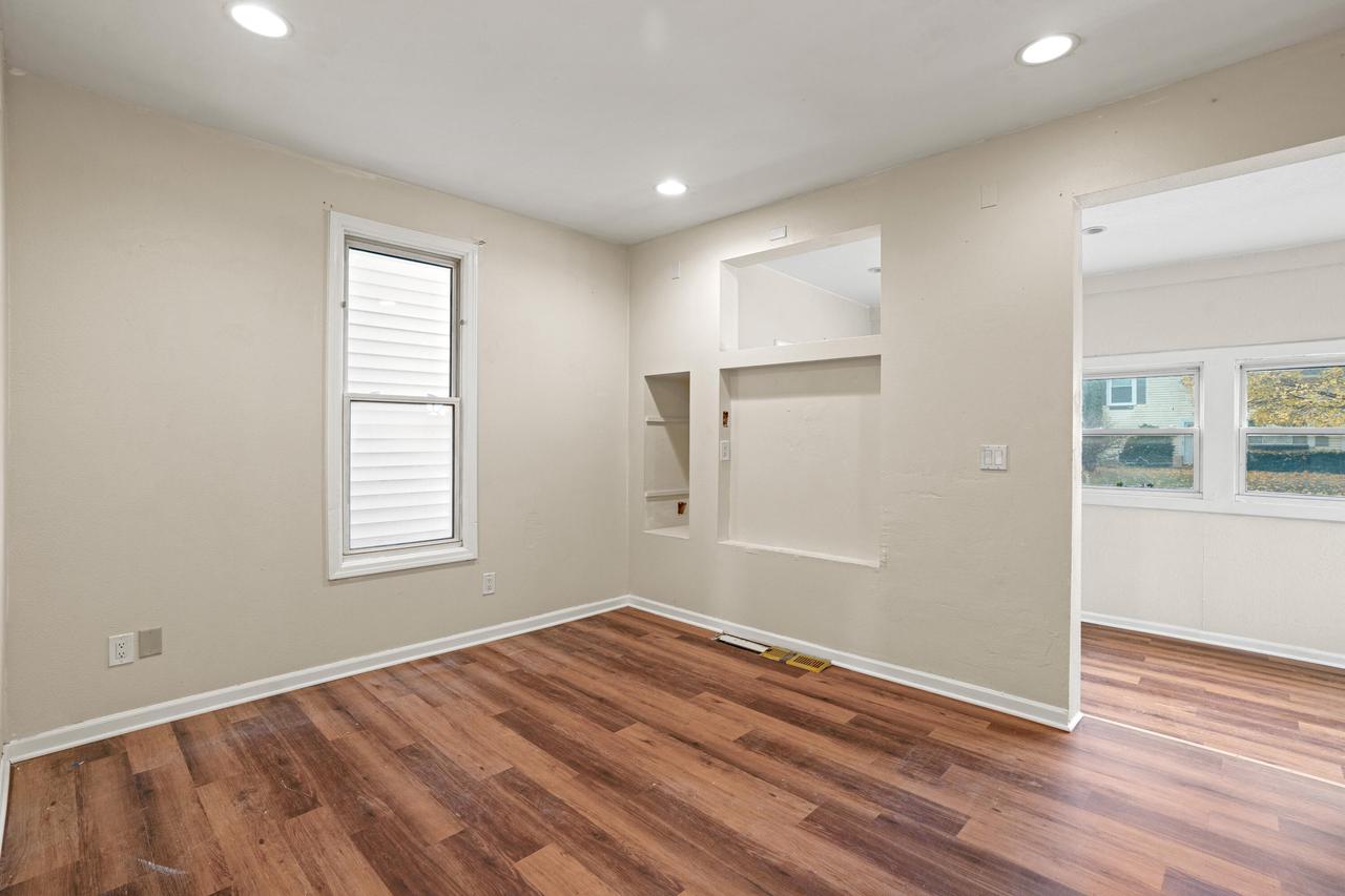 416 Marquette AVENUE