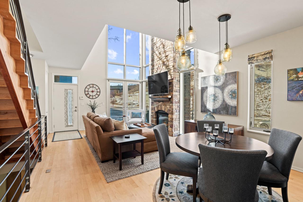 1924 North Booth STREET