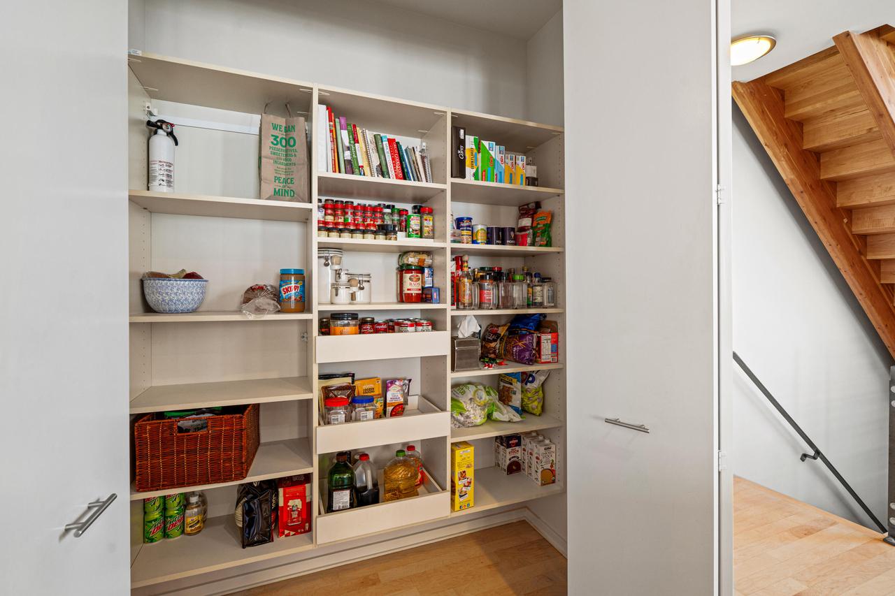 1924 North Booth STREET