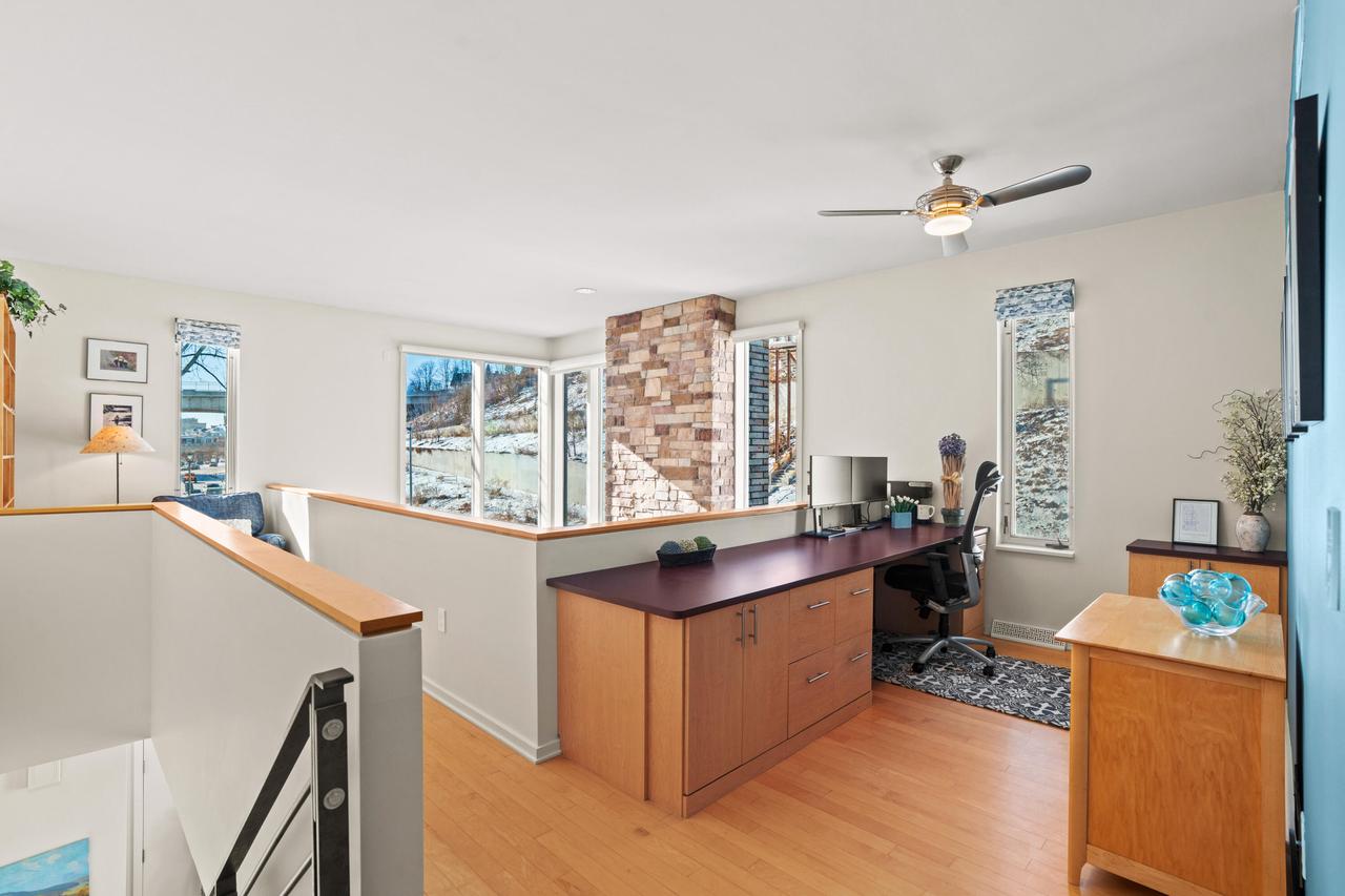 1924 North Booth STREET