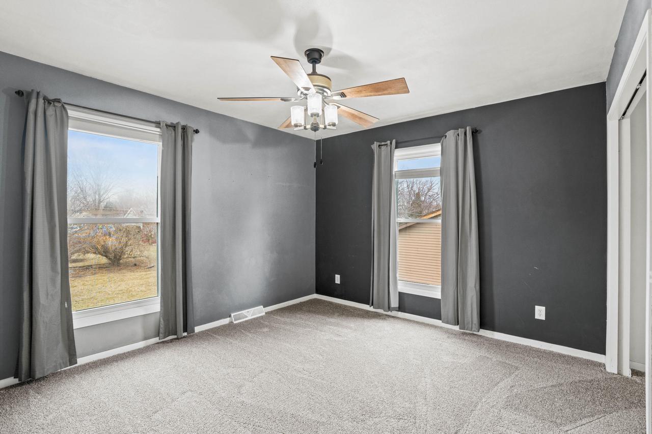 124 East Monroe AVENUE