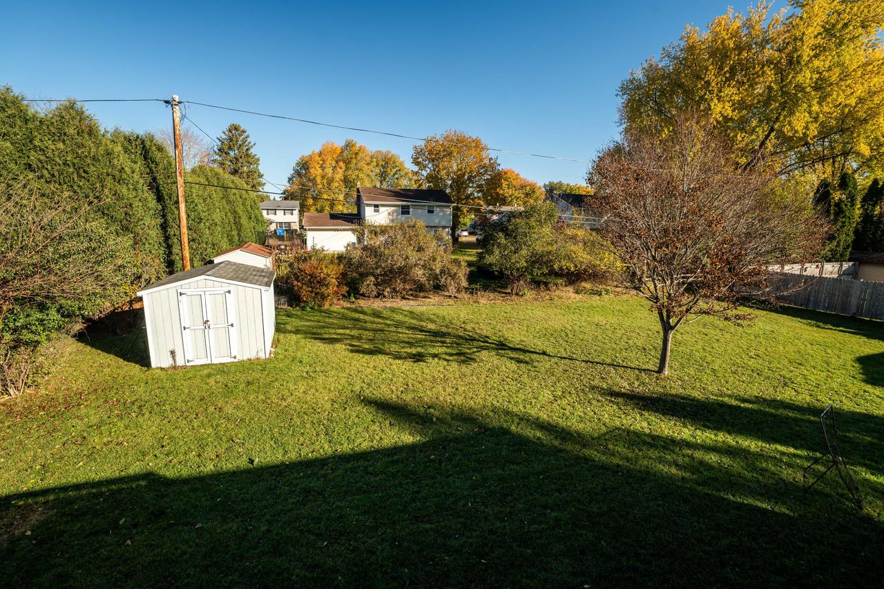 124 East Monroe AVENUE