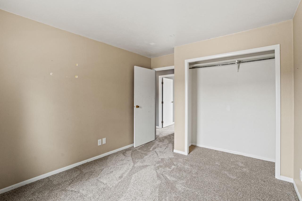 124 East Monroe AVENUE