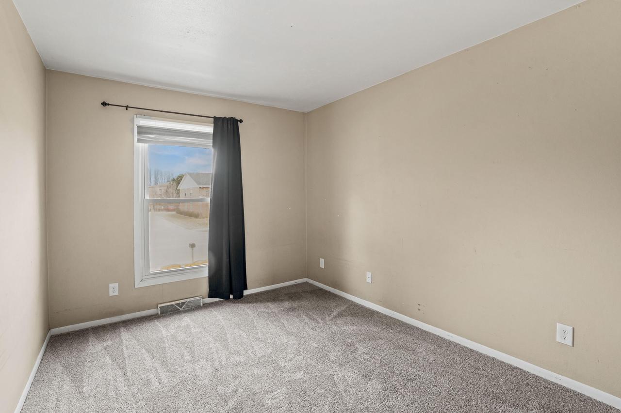 124 East Monroe AVENUE