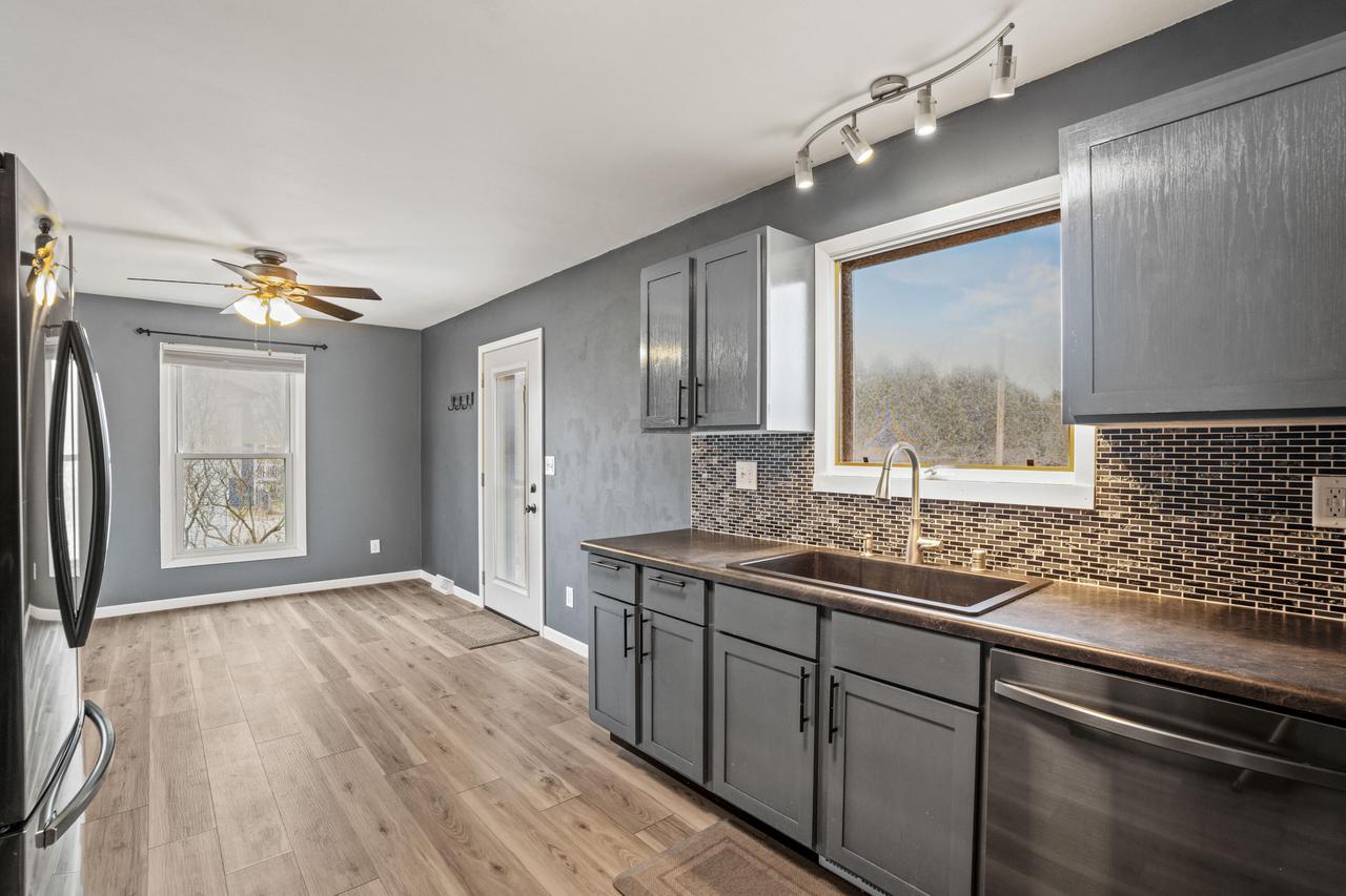 124 East Monroe AVENUE