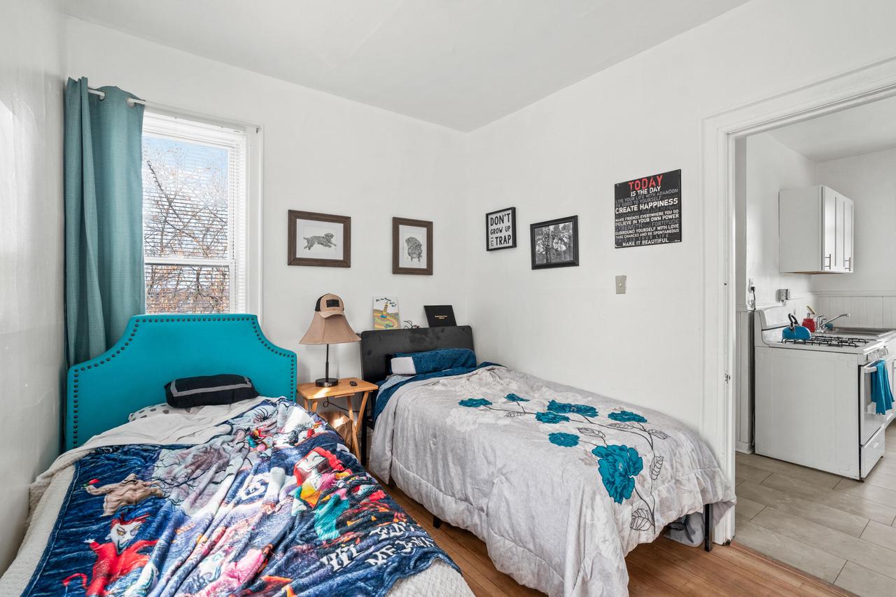 1712 East Park PLACE 1714