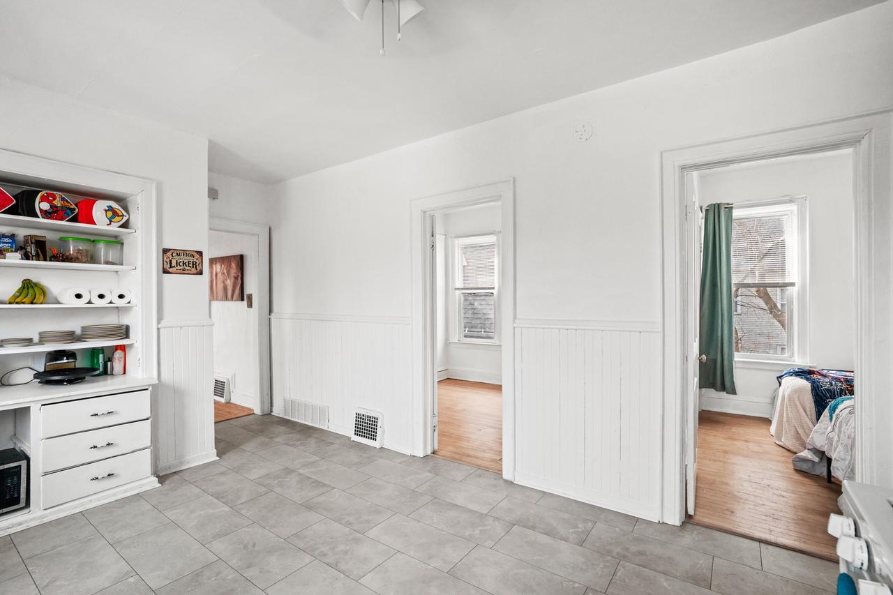 1712 East Park PLACE 1714