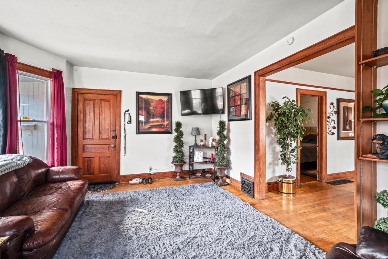 1712 East Park PLACE 1714